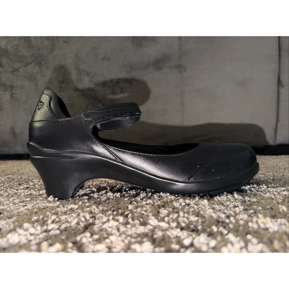 Aravon Womens Size 9.5 AA Black Leather Mary Jane Heels Comfort Shoes‎